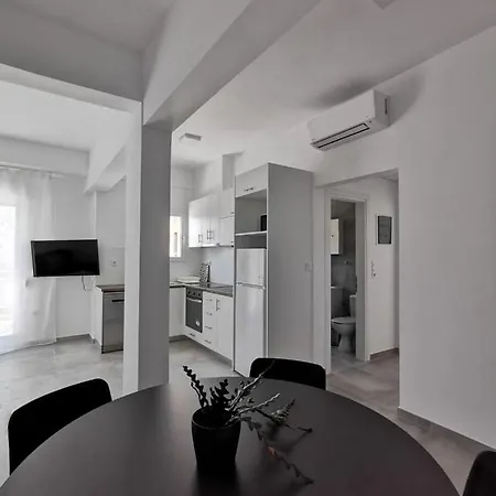 Ikarus Apartment Athens Exterior photo