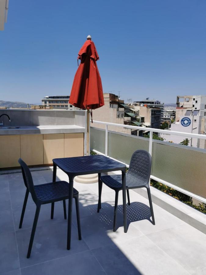 Ikarus Apartment